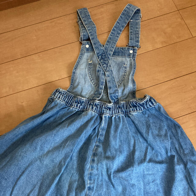 H&M(エイチアンドエム)のh&m デニム  サロペット キッズ/ベビー/マタニティのキッズ服女の子用(90cm~)(ワンピース)の商品写真