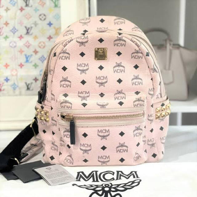 MCM(エムシーエム)のミニリュック レディースのバッグ(リュック/バックパック)の商品写真