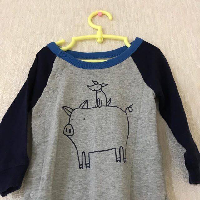 babyGAP(ベビーギャップ)のbaby GAP ♡ ラグランロンパース キッズ/ベビー/マタニティのベビー服(~85cm)(ロンパース)の商品写真