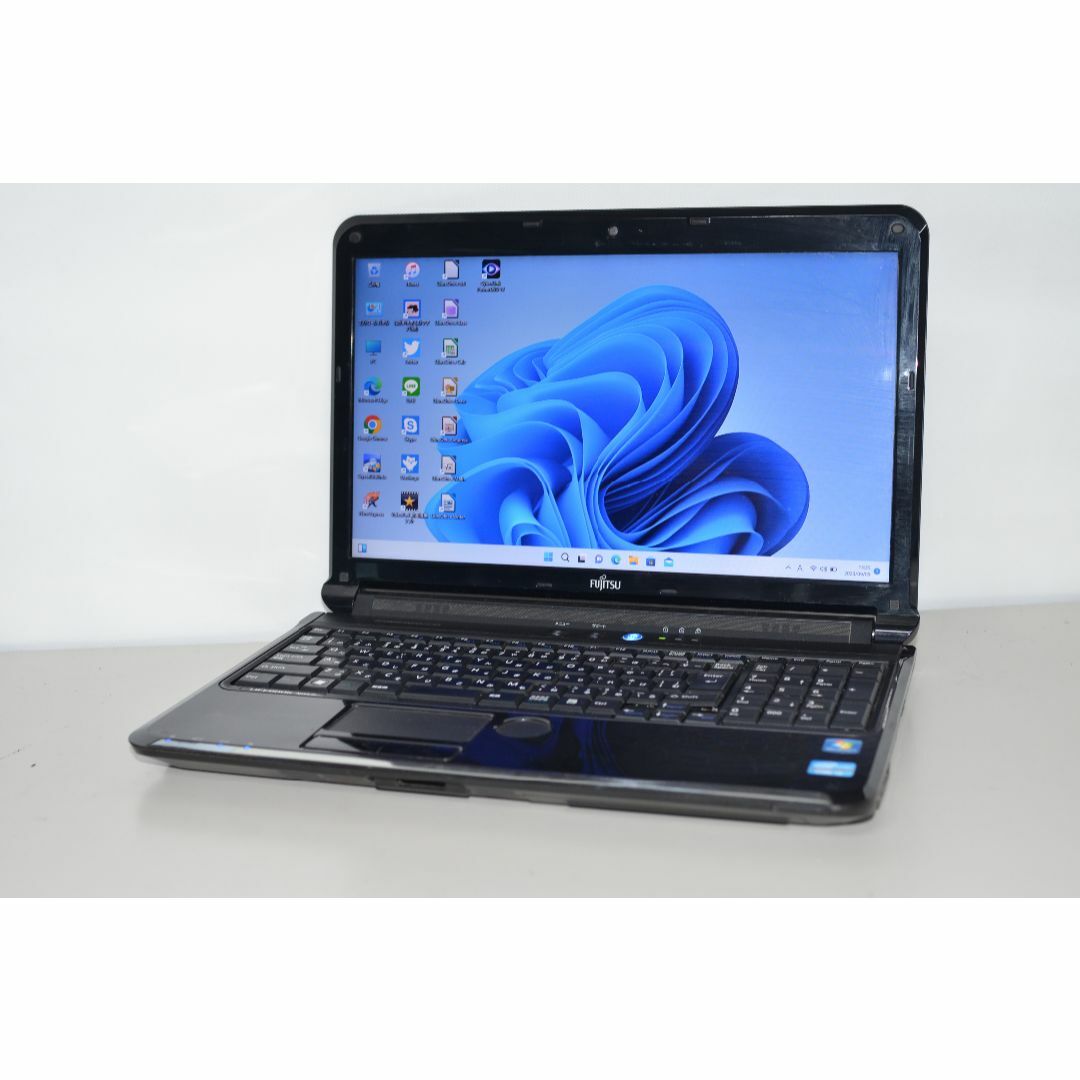 ☆爆速美品☆Win11ノートパソコン☆FUJITSU LIFEBOOK AH54-