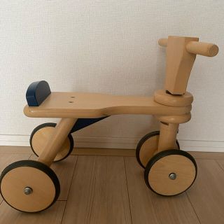 ボーネルンド　三輪車　ペダル有り　木製　室内