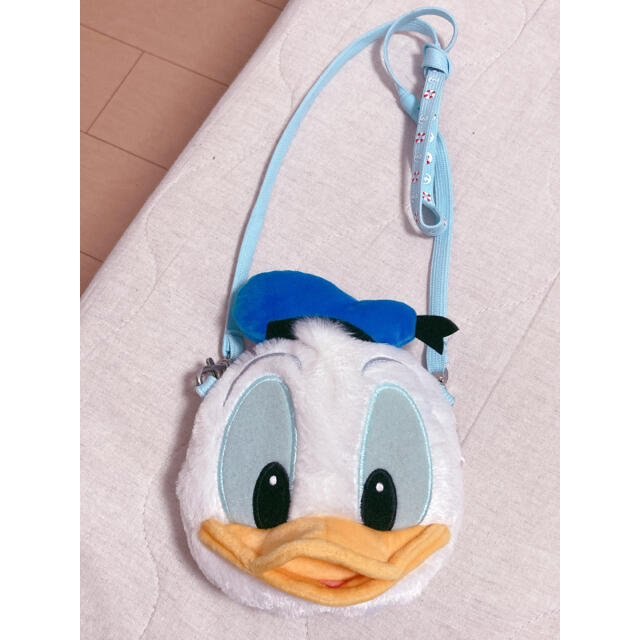 Disney(ディズニー)のドナルド　ポーチ エンタメ/ホビーのおもちゃ/ぬいぐるみ(キャラクターグッズ)の商品写真