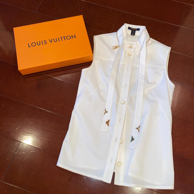 LOUIS VUITTON - 試着のみ✨2021年購入 コットンスリーブレスシャツの