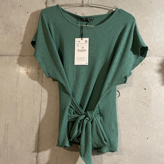 ZARA(ザラ)のZARA トップス レディースのトップス(シャツ/ブラウス(半袖/袖なし))の商品写真