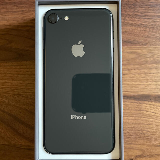 55iPhone 8 Space Gray 256 GB SIMフリー