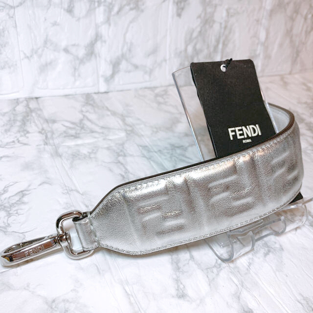 ★ ショッパー付き♡★激レア【新品】FENDI ストラップユー  ズッカ柄