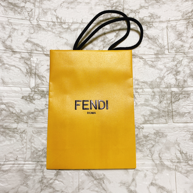 ★ ショッパー付き♡★激レア【新品】FENDI ストラップユー  ズッカ柄