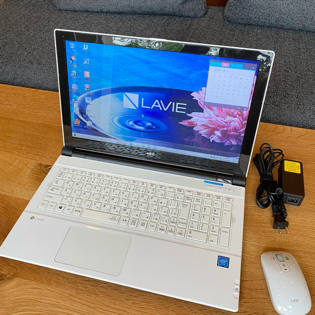 美品 付属品完備 NEC LAVIE 15.6型 NS150 EAW ノートPC