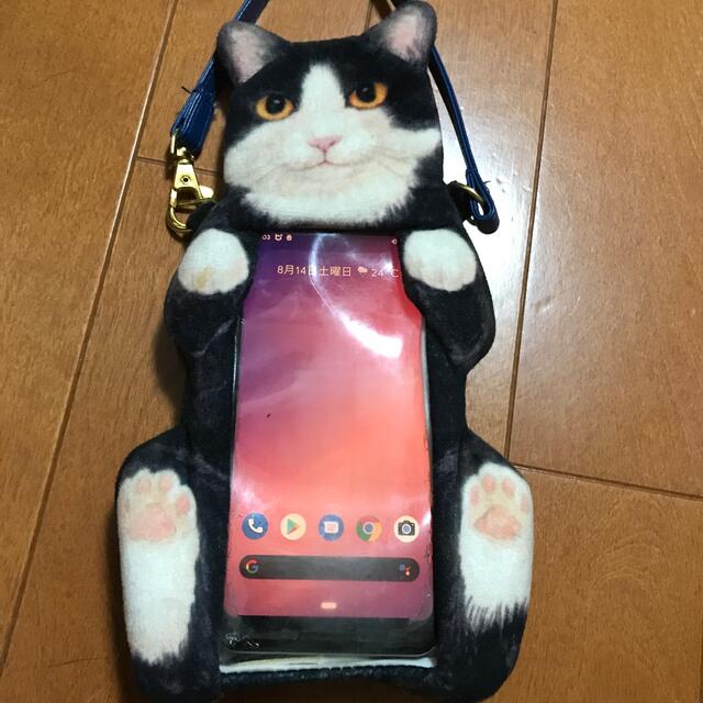 FELISSIMO(フェリシモ)のフェリシモ　猫部　ハチワレ　スマホケース　 スマホ/家電/カメラのスマホアクセサリー(iPhoneケース)の商品写真