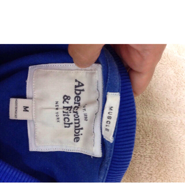 Abercrombie&Fitch(アバクロンビーアンドフィッチ)のアバクロ メンズロングTシャツ レディースのトップス(Tシャツ(長袖/七分))の商品写真