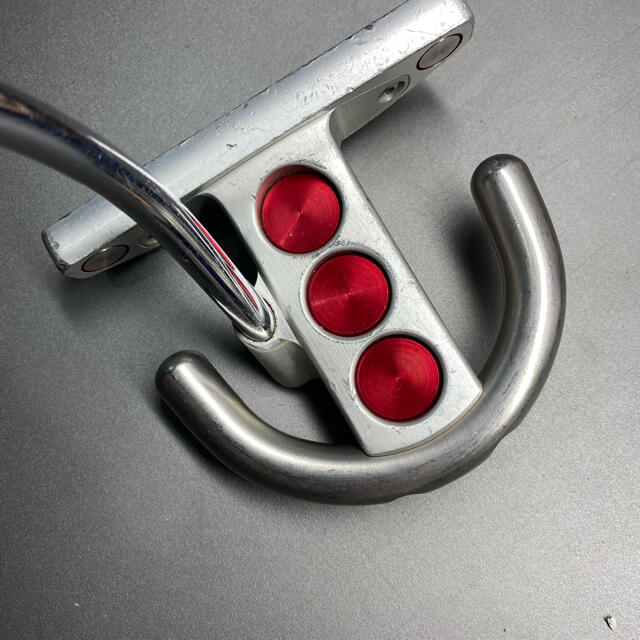 SCOTTY CAMERON　Futura パター