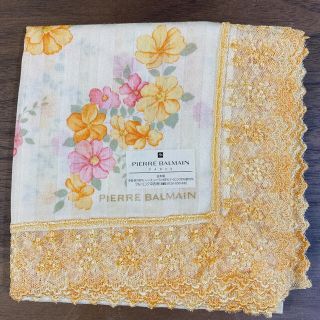 ピエールバルマン(Pierre Balmain)のPIERRE BALMAN 大判花柄ハンカチ　日本製(ハンカチ)