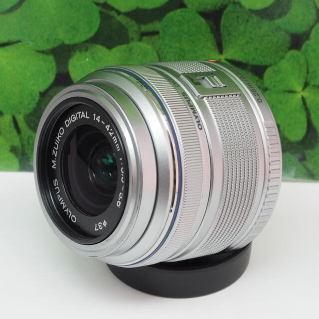 美品】オリンパス⭐️M.ZUIKO14-42mmズームレンズ❤️旅の必需品❤️ 美品】オリンパス⭐️M.ZUIKO14-42mmズームレンズ❤️旅の必需品❤️