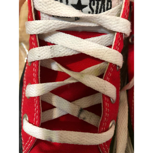 CONVERSE(コンバース)の値下げ　中古　CONVERSE 赤色　スニーカーシューズ　22cm キッズ/ベビー/マタニティのキッズ靴/シューズ(15cm~)(スニーカー)の商品写真