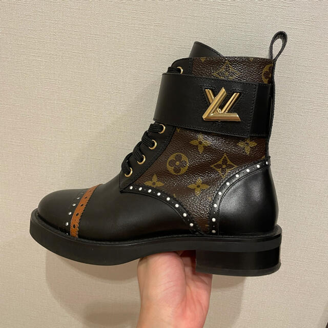 LOUIS VUITTON(ルイヴィトン)の【LOUIS VUITTON】 ルイ・ヴィトン【ブーツ】 レディースの靴/シューズ(その他)の商品写真