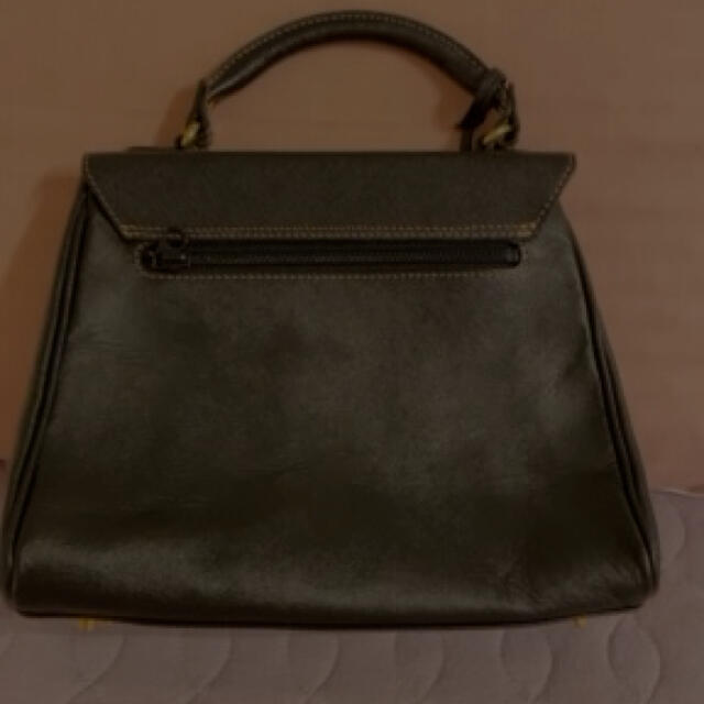 PRIVATE LABEL(プライベートレーベル)のプライベートレーベル　黒のハンドバッグ　鍵付き レディースのバッグ(ハンドバッグ)の商品写真