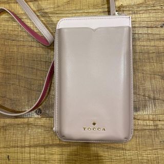 トッカ(TOCCA)のスマホショルダー(ショルダーバッグ)