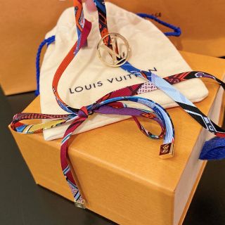 ルイヴィトン(LOUIS VUITTON)のルイヴィトン 直営店購入 ブラスレ・ビーマインドフル LVサークル(ブレスレット/バングル)