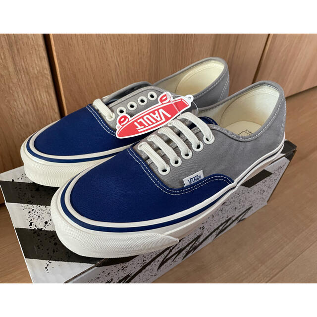 VANS VAULT(バンズボルト)の新品VANSvaultオーセンティックauthenticエラERAスリッポン レディースの靴/シューズ(スニーカー)の商品写真