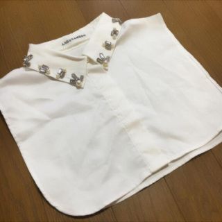 ラグナムーン(LagunaMoon)の美品 Laguna moon パールビジューエンブロイダリーcollar(つけ襟)