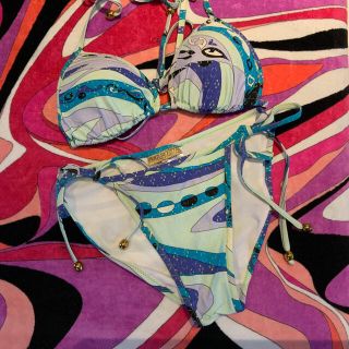 EMILIO PUCCI(水着)のフリマアイテム一覧 EMILIO PUCCI(水着)のフリマアイテム一覧
