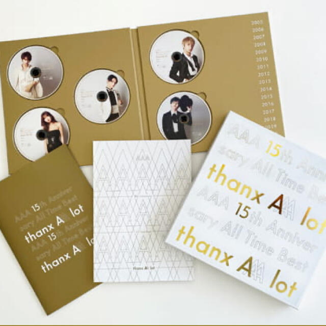 AAA(トリプルエー)のAAA♡ベストアルバム エンタメ/ホビーのCD(ポップス/ロック(邦楽))の商品写真