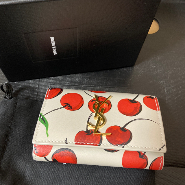 Saint Laurent(サンローラン)のSaint Laurent サンローラン　チェリー　キーケース　未使用 レディースのファッション小物(キーケース)の商品写真