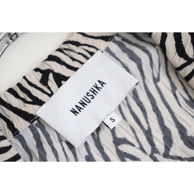Ron Herman(ロンハーマン)の極美品 Nanushka ナヌーシュカ 20SS ゼブラ ワンピース レディースのワンピース(ロングワンピース/マキシワンピース)の商品写真