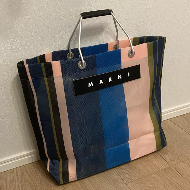 Marni(マルニ)のMARNI マルニ ストライプバッグ ナイトブルー レディースのバッグ(ハンドバッグ)の商品写真