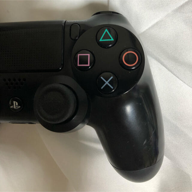 PlayStation4(プレイステーション4)の【完動品】DUALSHOCK4 ジェットブラック　中古美品 エンタメ/ホビーのゲームソフト/ゲーム機本体(家庭用ゲーム機本体)の商品写真