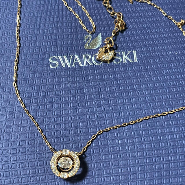 SWAROVSKI(スワロフスキー)の美品◎スワロフスキーネックレスゴールド レディースのアクセサリー(ネックレス)の商品写真