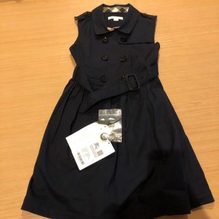 バーバリー(BURBERRY)のburberry ワンピース　8Y 128 新品(ワンピース)