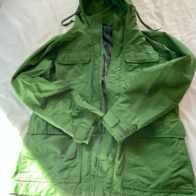 UNIQLO(ユニクロ)のUNIQLO マウンテンジャケット グリーン Sサイズ メンズのジャケット/アウター(マウンテンパーカー)の商品写真