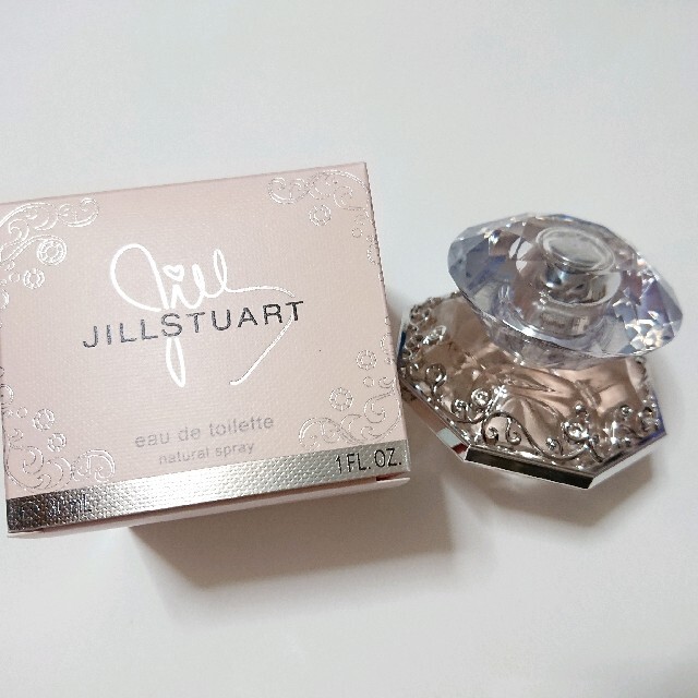 JILLSTUART(ジルスチュアート)の未使用  ジルスチュアート オードトワレ 30ml コスメ/美容の香水(香水(女性用))の商品写真