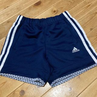 アディダス(adidas)のアディダス　ショートパンツ　140(パンツ/スパッツ)