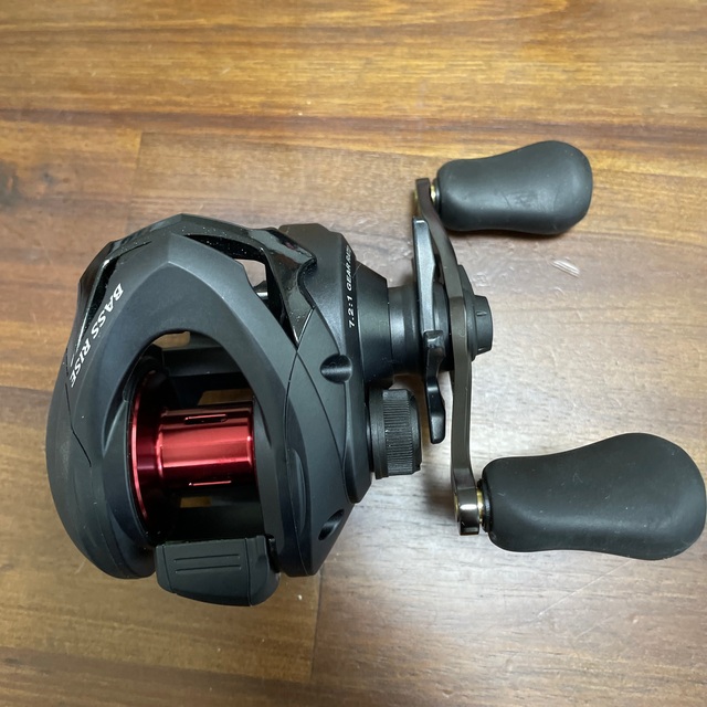 大人気リール！SHIMANO18バスライズ