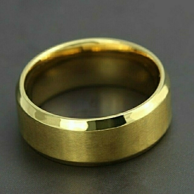 ステンレス リング 指輪 8mm ゴールドカラー 8.5号 レディースのアクセサリー(リング(指輪))の商品写真