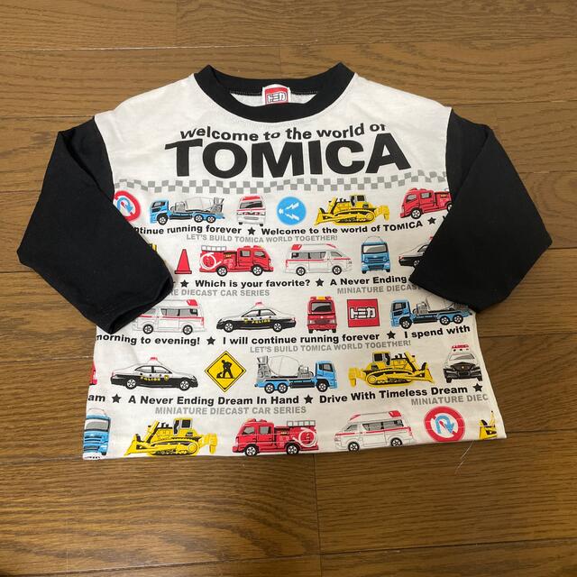 Takara Tomy(タカラトミー)のトミカ ロンＴ キッズ/ベビー/マタニティのキッズ服男の子用(90cm~)(Tシャツ/カットソー)の商品写真