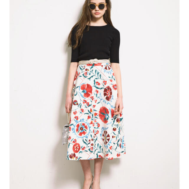 Lily Brown(リリーブラウン)のLily Brown オリエンタル花柄スカート レディースのスカート(ロングスカート)の商品写真