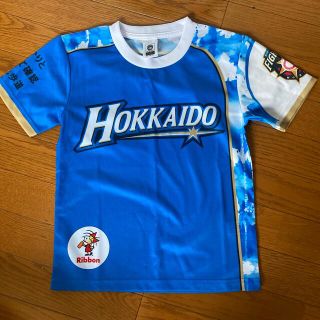 ホッカイドウニホンハムファイターズ(北海道日本ハムファイターズ)の北海道ファイターズTシャツ(記念品/関連グッズ)