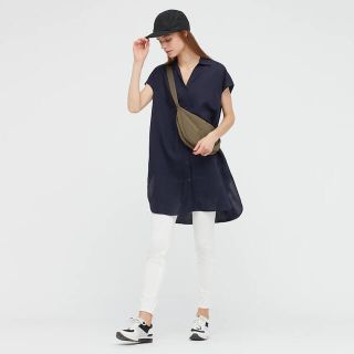 ユニクロ(UNIQLO)の2021年新品　ユニクロ　リネンブレンドロングシャツ（半袖）　ネイビー　S(シャツ/ブラウス(半袖/袖なし))