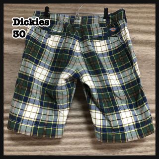 ディッキーズ(Dickies)の【ディッキーズ】ハーフパンツ　30　エンブレムタグ　チェック柄　モスグリーン91(ショートパンツ)