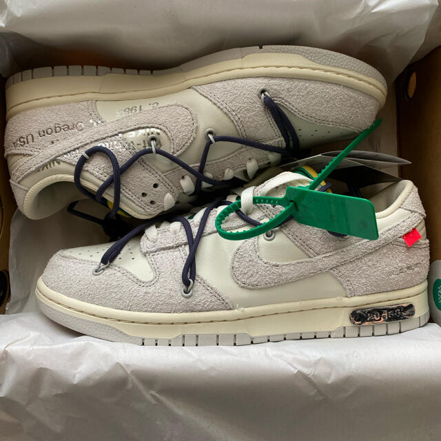 off-white dunk low靴/シューズ