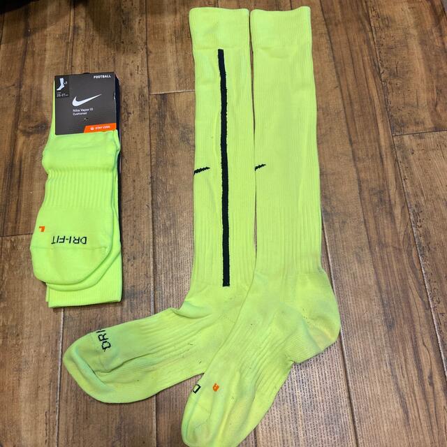 NIKE(ナイキ)の中古 NIKE サッカーソックス 25-27 スポーツ/アウトドアのサッカー/フットサル(その他)の商品写真