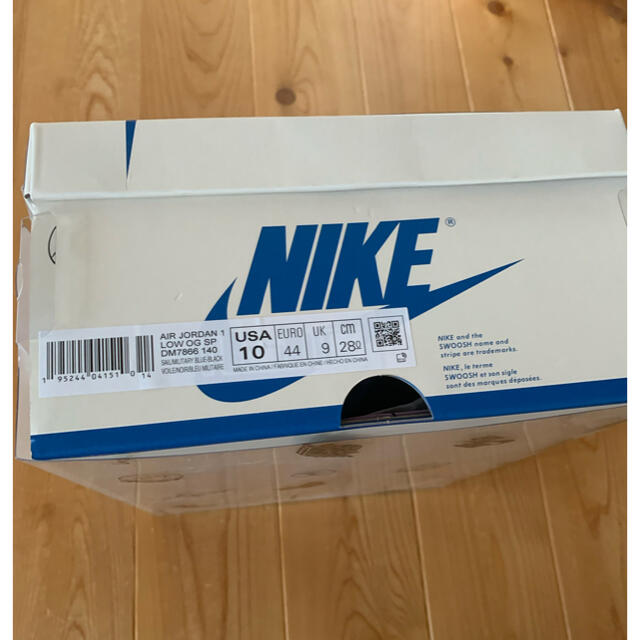 NIKE(ナイキ)のTRAVIS × FRAGMENT × NIKE AIR JORDAN 1LOW メンズの靴/シューズ(スニーカー)の商品写真