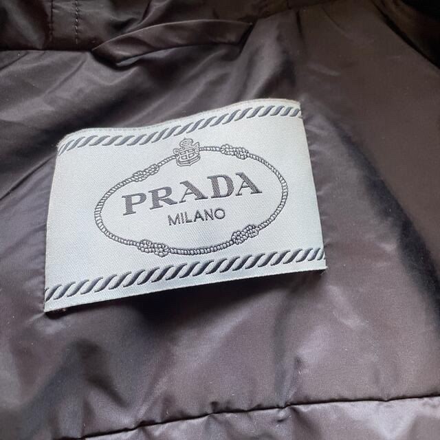 PRADA(プラダ)の専用。PRADA ナイロンフードジャケット　ネイビー40 レディースのジャケット/アウター(ナイロンジャケット)の商品写真