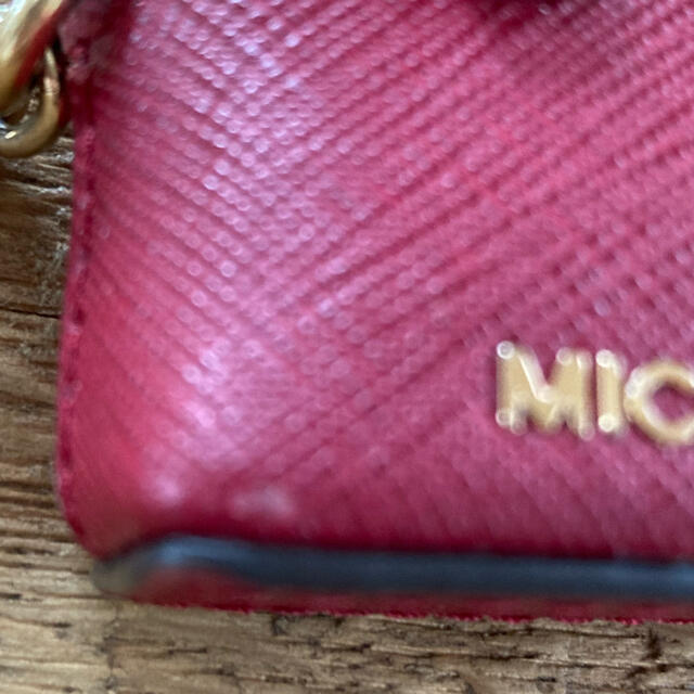 Michael Kors(マイケルコース)の【jkoo様専用】MICHAEL KORS チャームキーフォルダー　赤 レディースのファッション小物(キーホルダー)の商品写真