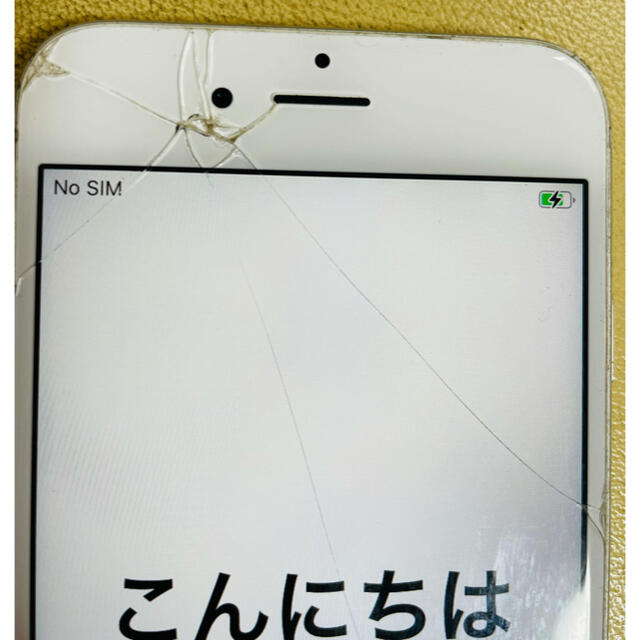 iPhone(アイフォーン)のiPhone 6s SIM 解除　アイフォン スマホ/家電/カメラのスマートフォン/携帯電話(スマートフォン本体)の商品写真