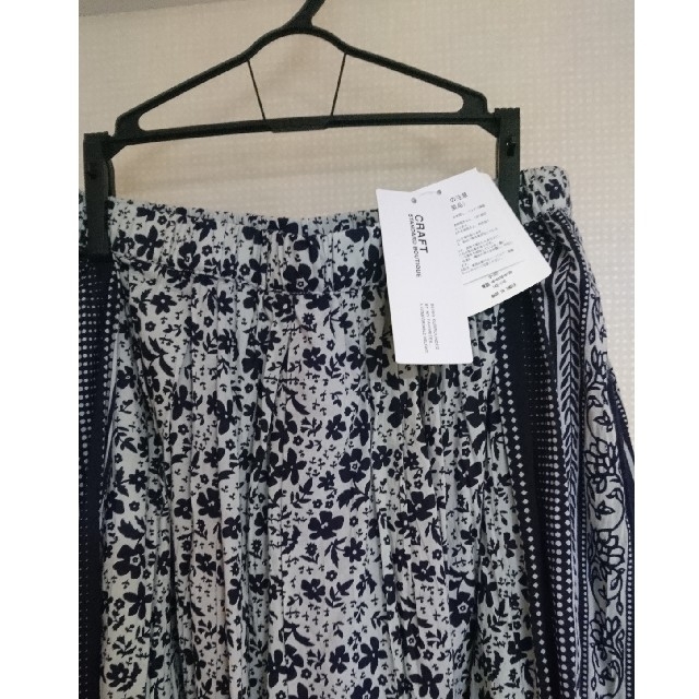 CRAFT standard boutiqueパネル柄小花スカート レディースのスカート(ロングスカート)の商品写真