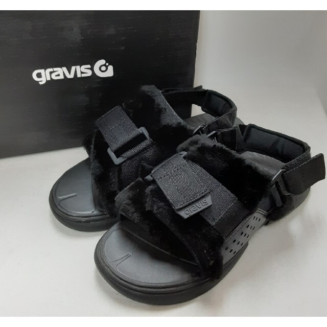 gravis(グラビス)の最値定価8800円!新品!グラビス カーディフ ファー サンダル 24cm レディースの靴/シューズ(サンダル)の商品写真